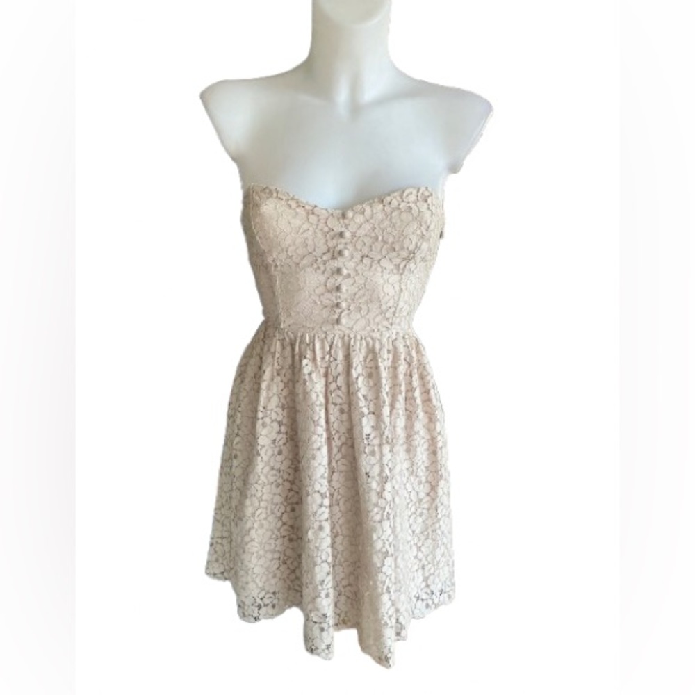 Aritzia Talula Fit & Flare Cream Floral Lace Strapless Mini Dress Size Zero